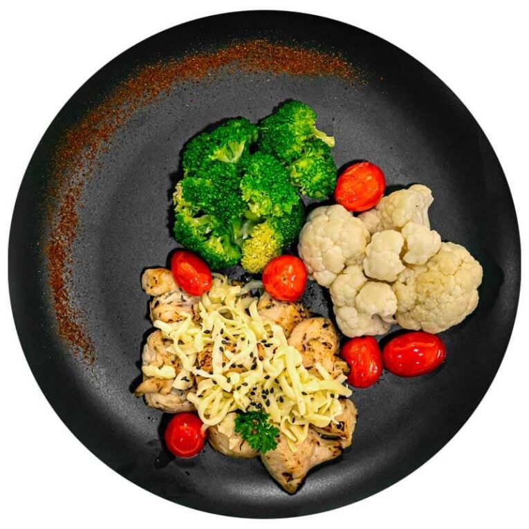 Chicken-Mozzarella-Tomato-Broccoli-Mix.jpg